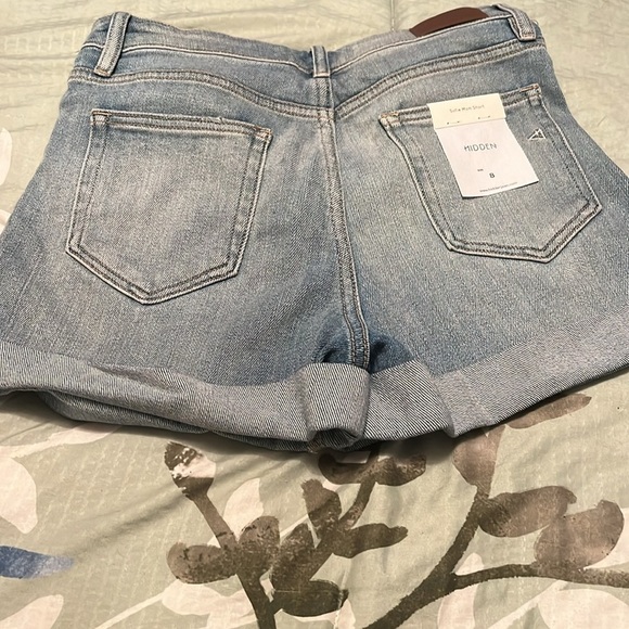 Soft denim cuffed jean shorts - Picture 6 of 7